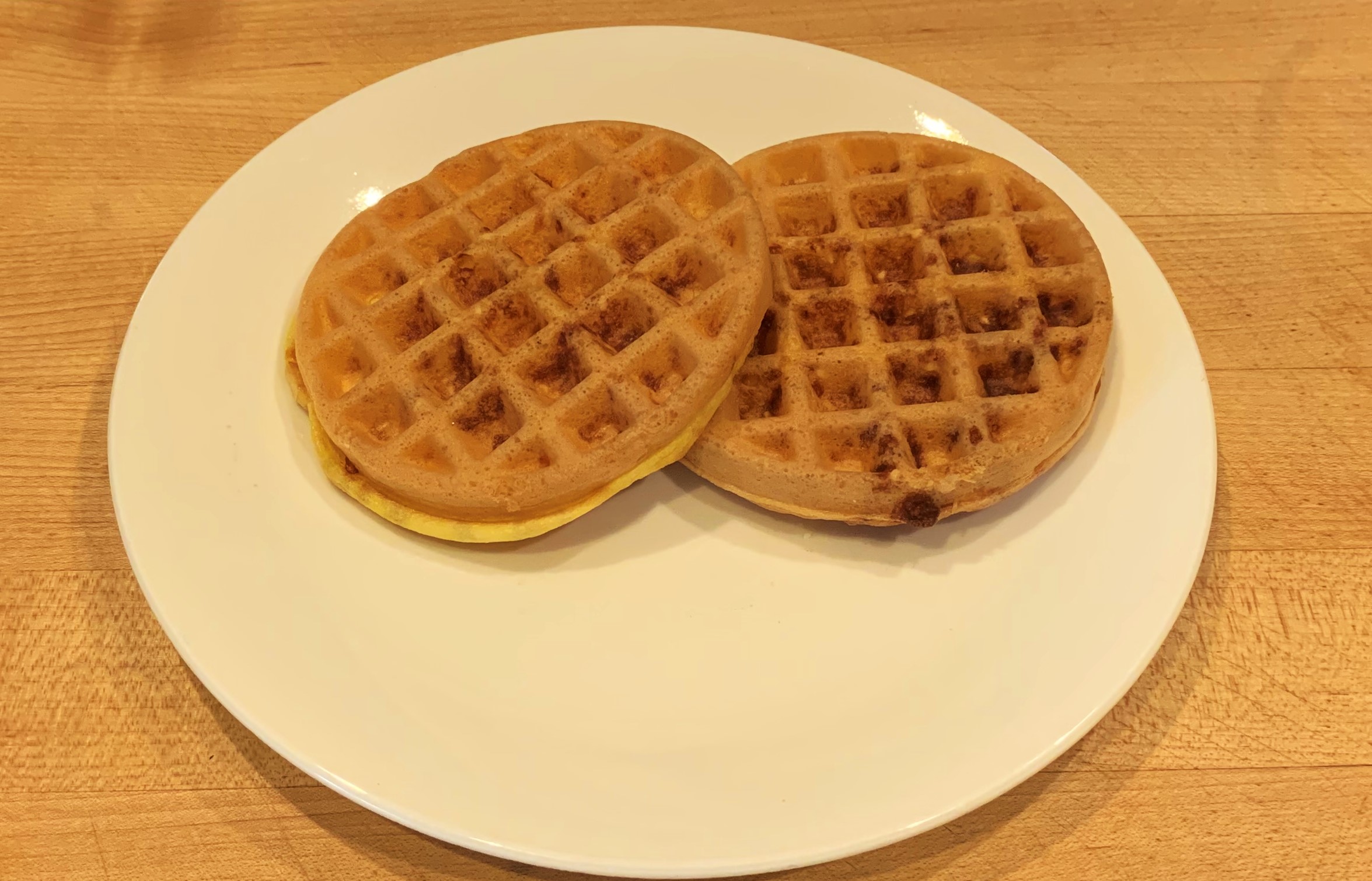 Burger Bun Chaffle - SeriousKeto