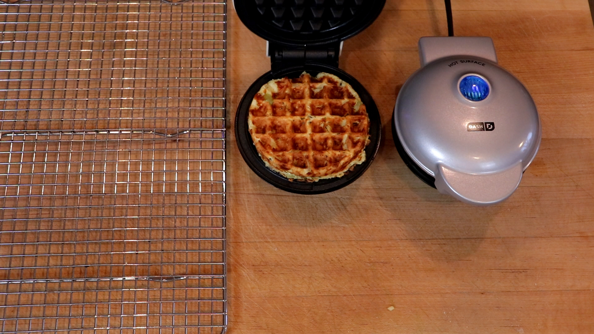 Meat & marinara stuffed Chaffle - first time using my “Stuffler” waffle  iron. Endless options! : r/Chaffles